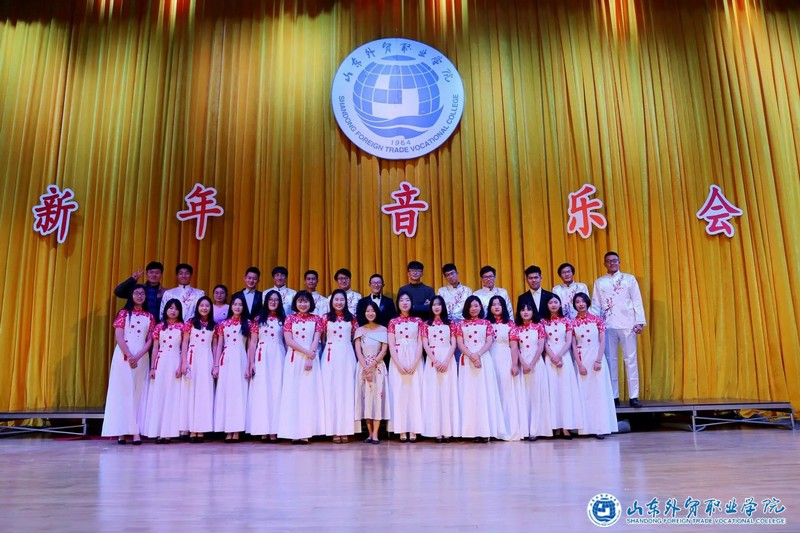 調整大小 2017年藝術(shù)團音樂(lè )會(huì )3.jpg
